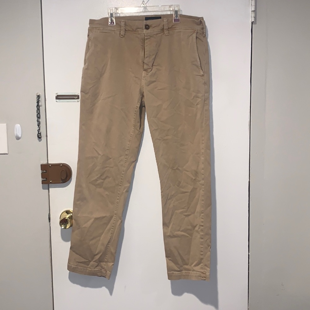 American Eagle Extreme Flex Chinos (Khakis) Size 32x30 Slim Straight